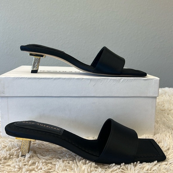 Good American Shoes - Good American black rhinestone kitten heel slip on slide sandal size 9 NWT